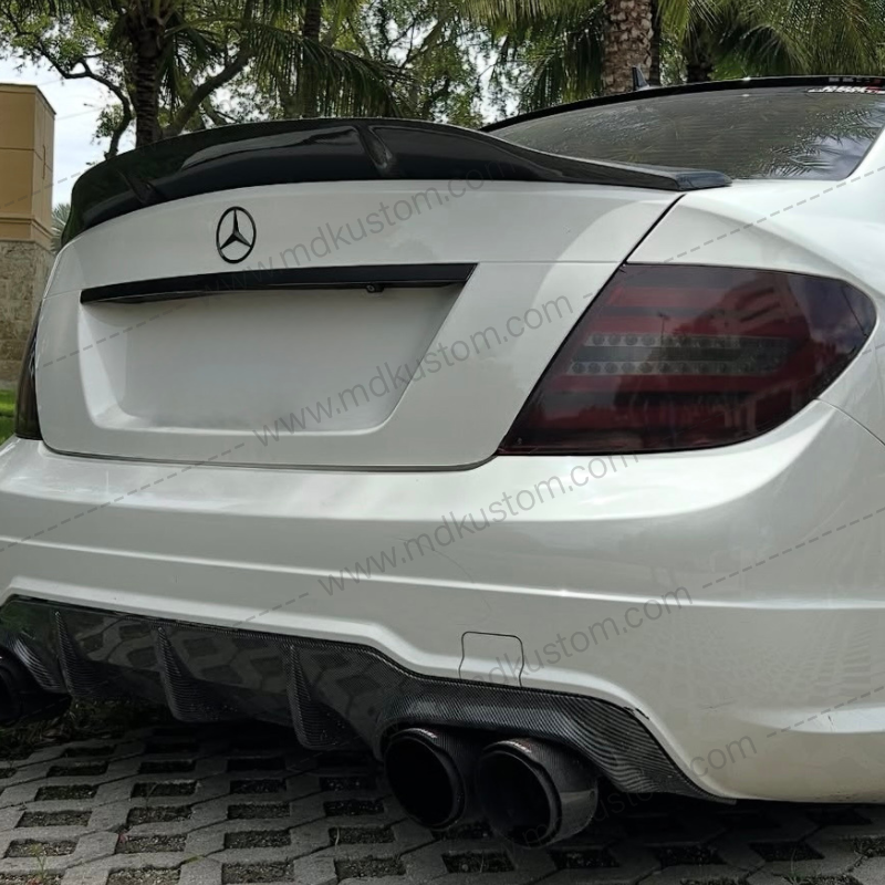 ALERON MERCEDES W204 SEDAN COLA DE PATO